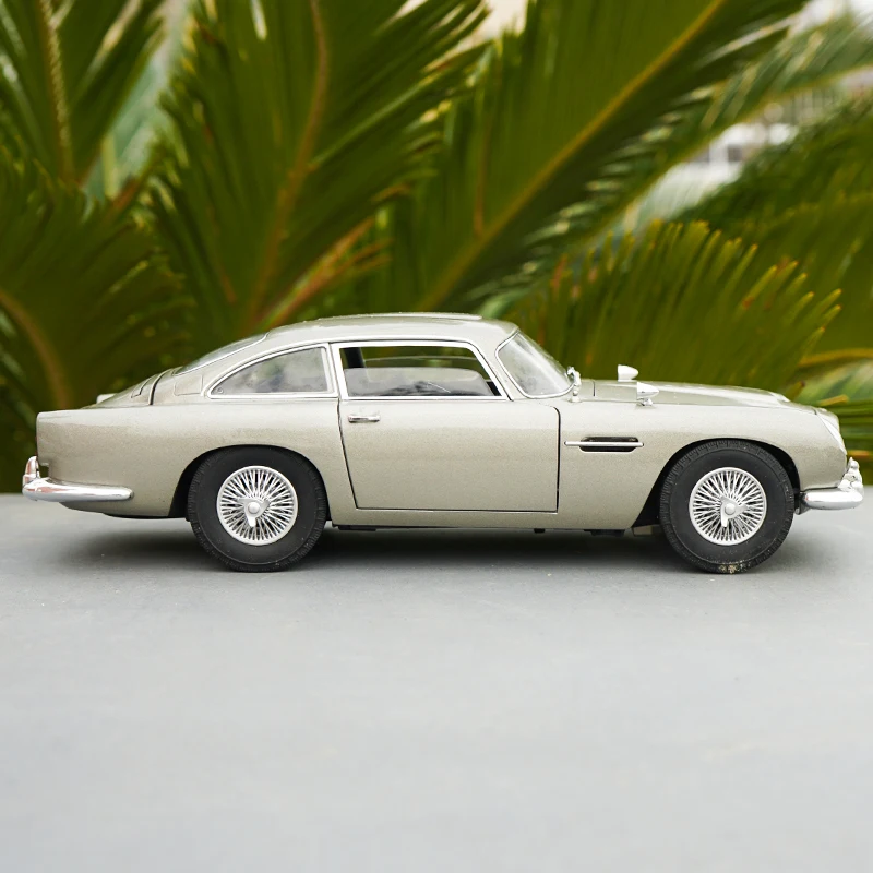 1:18 Масштаб Aston Martin DB5 007 версия фильма литая модель автомобиля игрушка для коллекции подарков игрушки для мальчиков