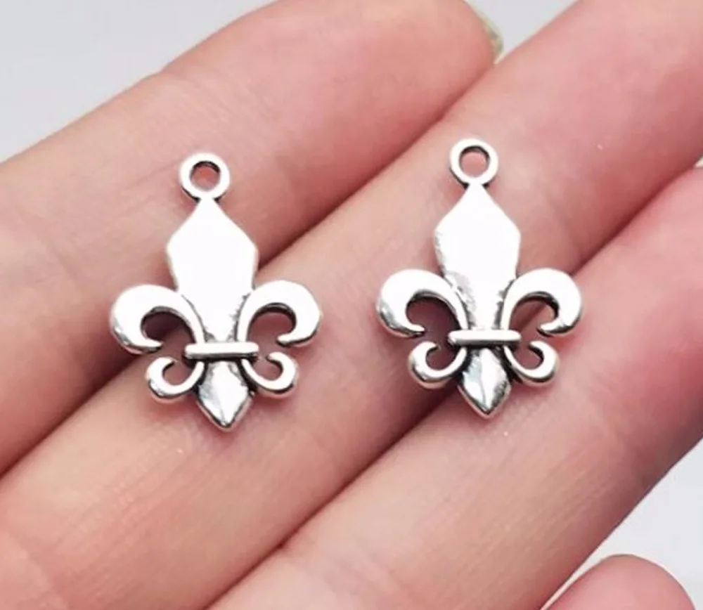

20pcs/lot--22x18mm, Antique silver plated fleur de lis charms,DIY supplies,Jewelry accessories