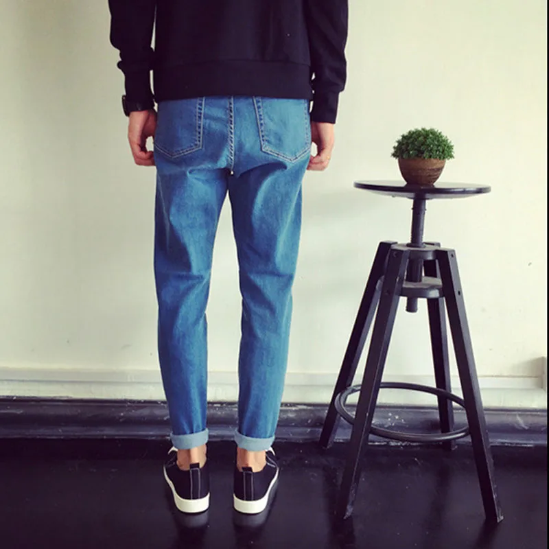 Мода осень сплошной повседневный наряд моющиеся ноги джинсы мужские шаровары Джинсовая ткань, зауженный крой брюки для подростков узкие брюки
