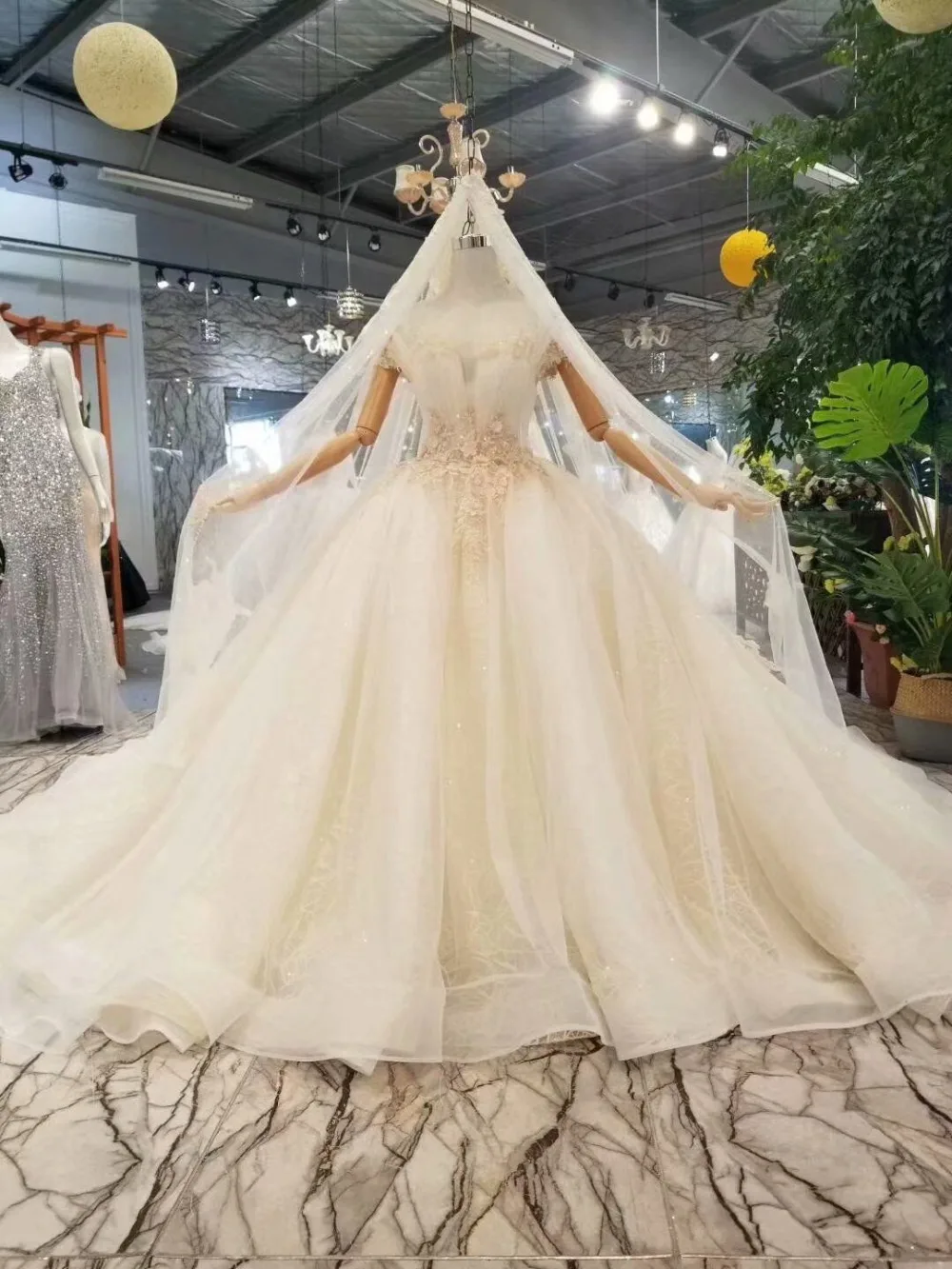 H & S невесты цвета слоновой кости торжественное платье Аппликации оборками бальный наряд свадебная одежда платье Настоящее сшитое