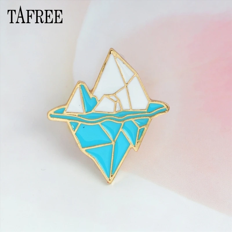 

TAFREE Antarctic Iceberg Brooches & Pins Cartoon Geometric Nature Metal Lapel Pins Snow Mountain Badge Clothing Bag Jewelry 487
