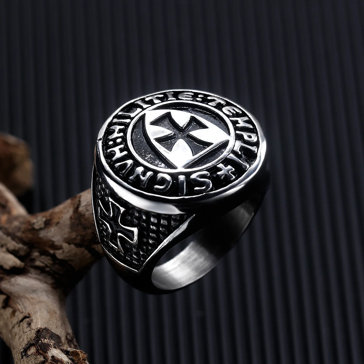 Hemiston Европейский Лидер продаж титановая сталь мужское кольцо ретро крест щит кольцо из нержавеющей стали литье ювелирные изделия для мужчин