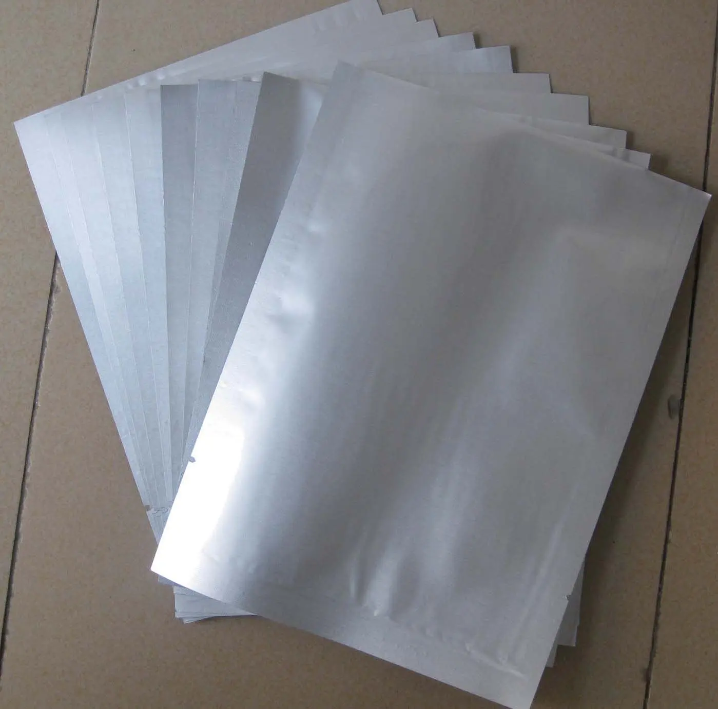 Foil Bag(Vacuum Bag) 13cm*19cm*0.2mm/p $35/100p on
