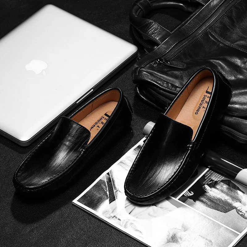 

New Brand Handmade men 's fashion Leather Flats Shoes men driving shoes casual sets of shoe Comfortable and soft Zapatos hombres