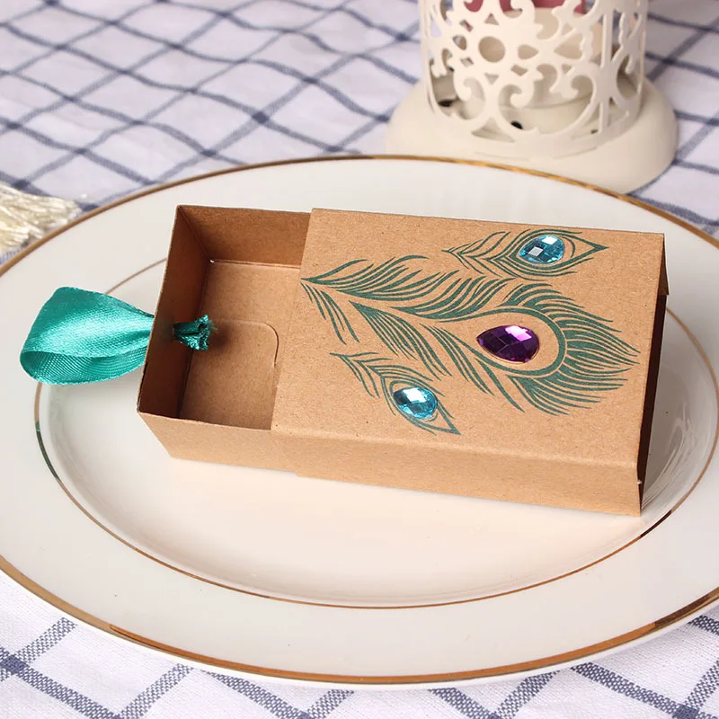 

12pcs/lot Paper Candy Box Peacock Feather Gifts Packing Boxes for Wedding Birthday Party Decorations diy Chocolate Boxes