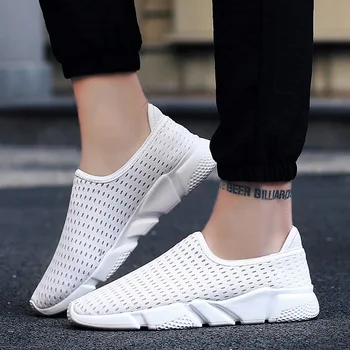 

2019 Summer breathable men's shoes trend soft bottom net shoes men's one foot net face casual light comfortable men's shoes