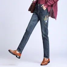 Новые женские зимние вельветовые прямые джинсы со средней талией с вышивкой синие джинсовые штаны очень большого размера плюс 26-40