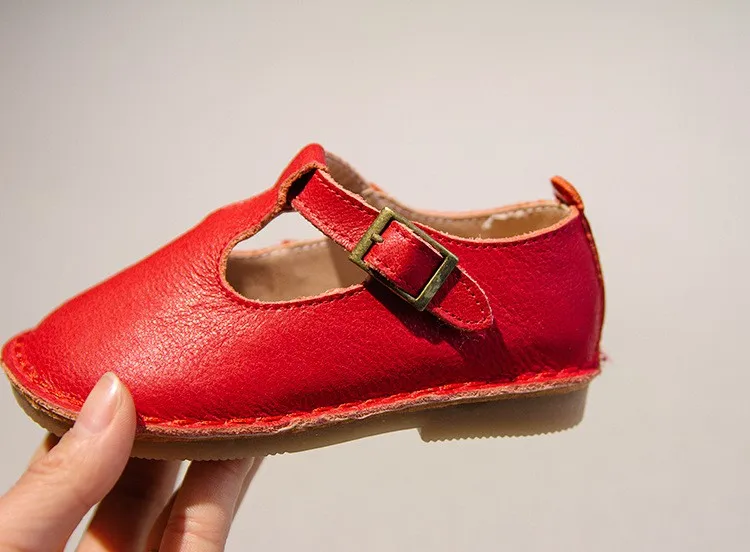 Весенняя новая детская обувь из натуральной кожи детские кроссовки Винтажный стиль мягкая подошва принцесса обувь для девочек тонкие туфли