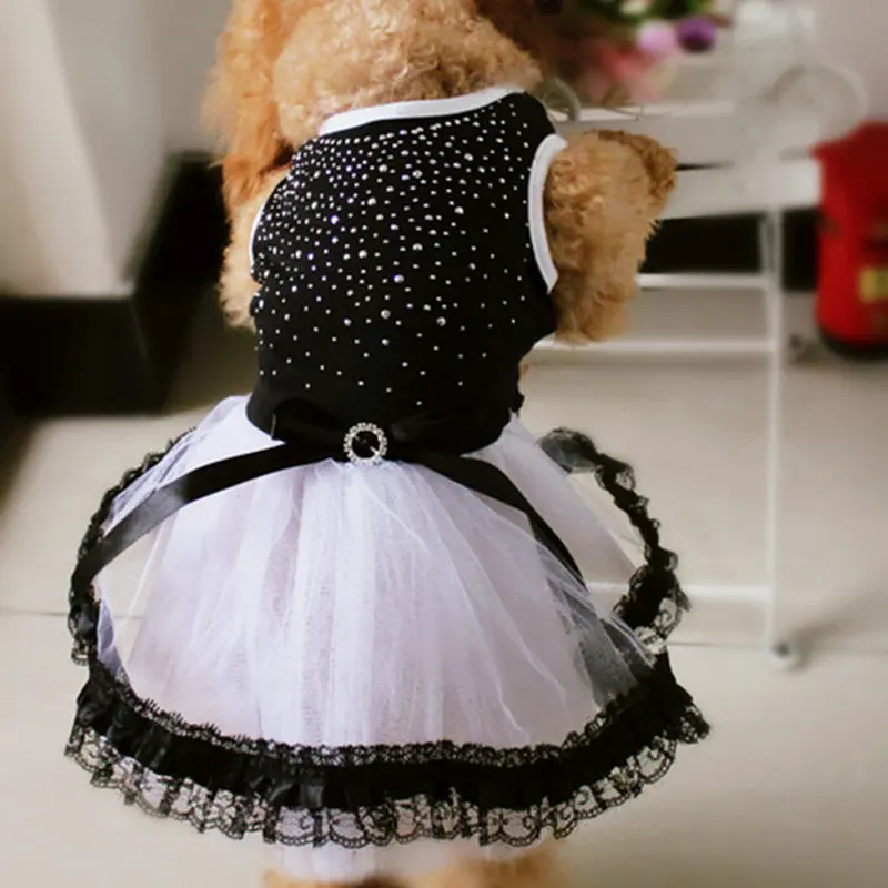 Платье-пачка для маленькой собаки с бантом и стразами, кружевная юбка принцессы для щенка, одежда