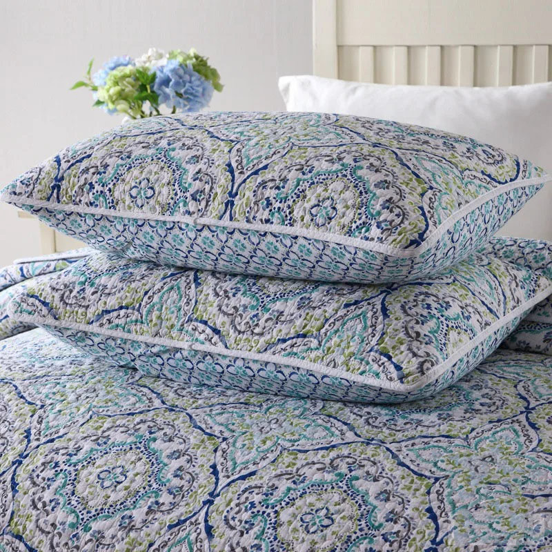 4429185917_1888348385