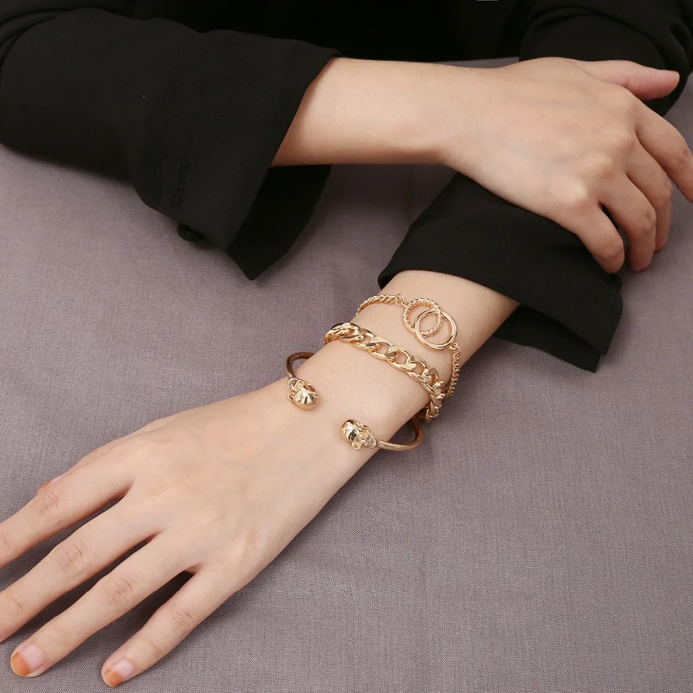 Модные браслеты. Браслеты на руку для женщин бижутерия. Браслет на руку женский. Браслет. Браслеты на руку для женщин бижутерия.