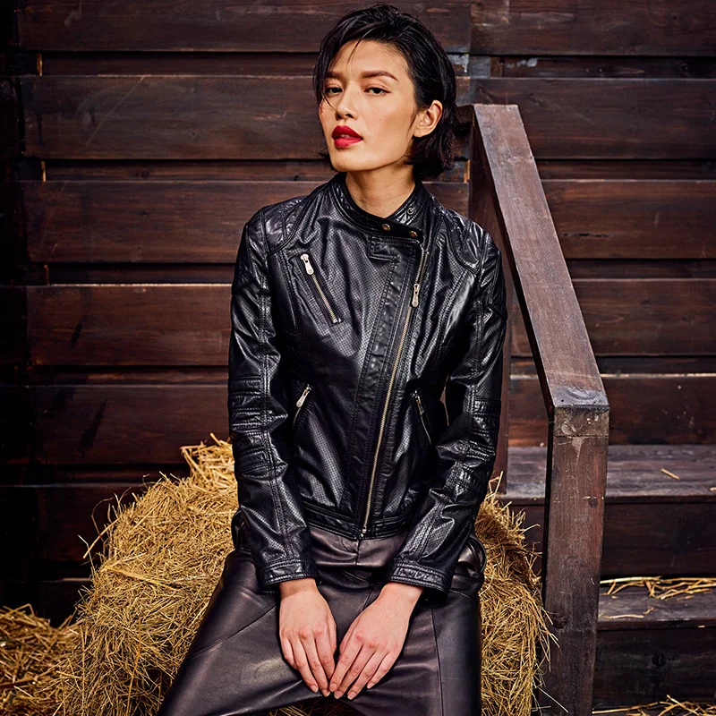 

High Designer Cowhide Genuine Leather Jacket Women Short Zipper Biker Jacket 2019 Fashion Spring Real Leather Retro Black Coats
