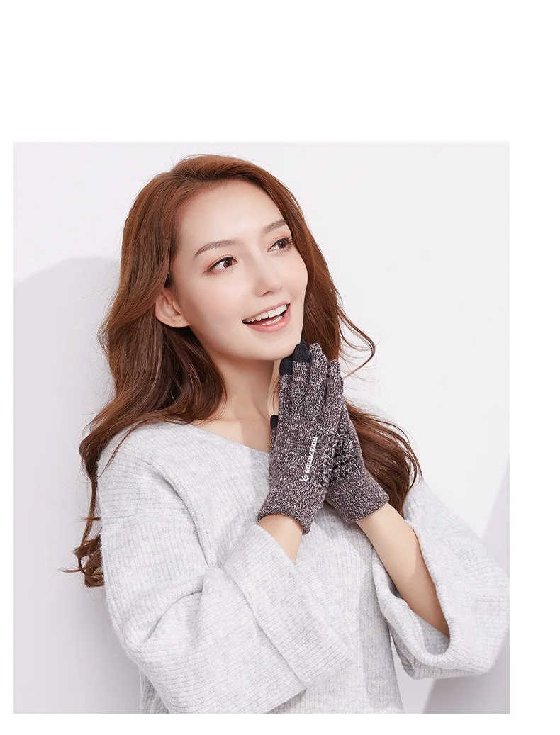 9344768467_1196933304