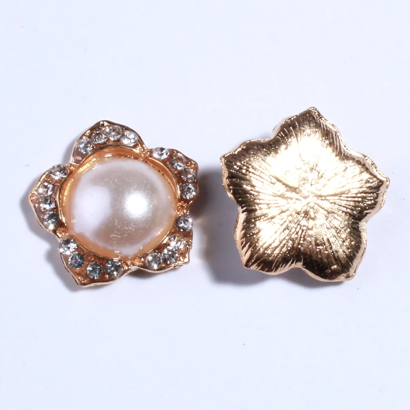 

10PCS 20MM Chic High Quality Pearls Buttons Embellishment For Clothing Decoration Silver Crystal Alloy Buttons For Wedding