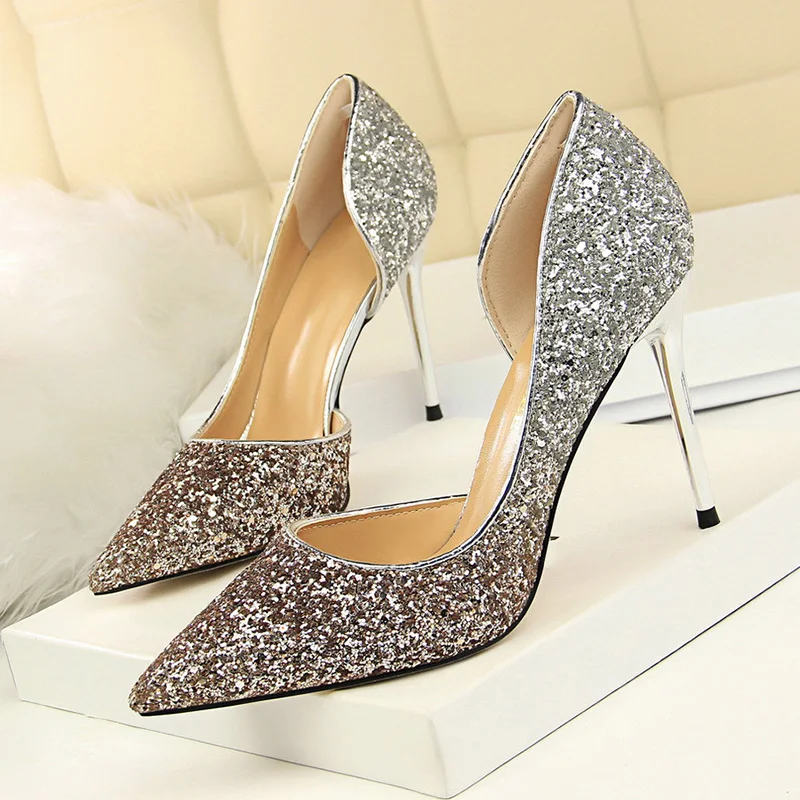 Sapatos femininos