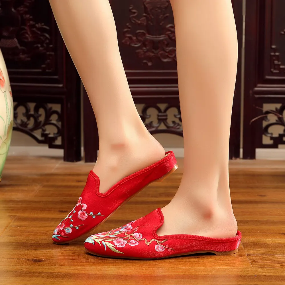Veowalk/женские тапочки без задника с вышивкой в китайском стиле из шелка и хлопка; сезон лето-осень; винтажные женские туфли без застежки на плоской подошве