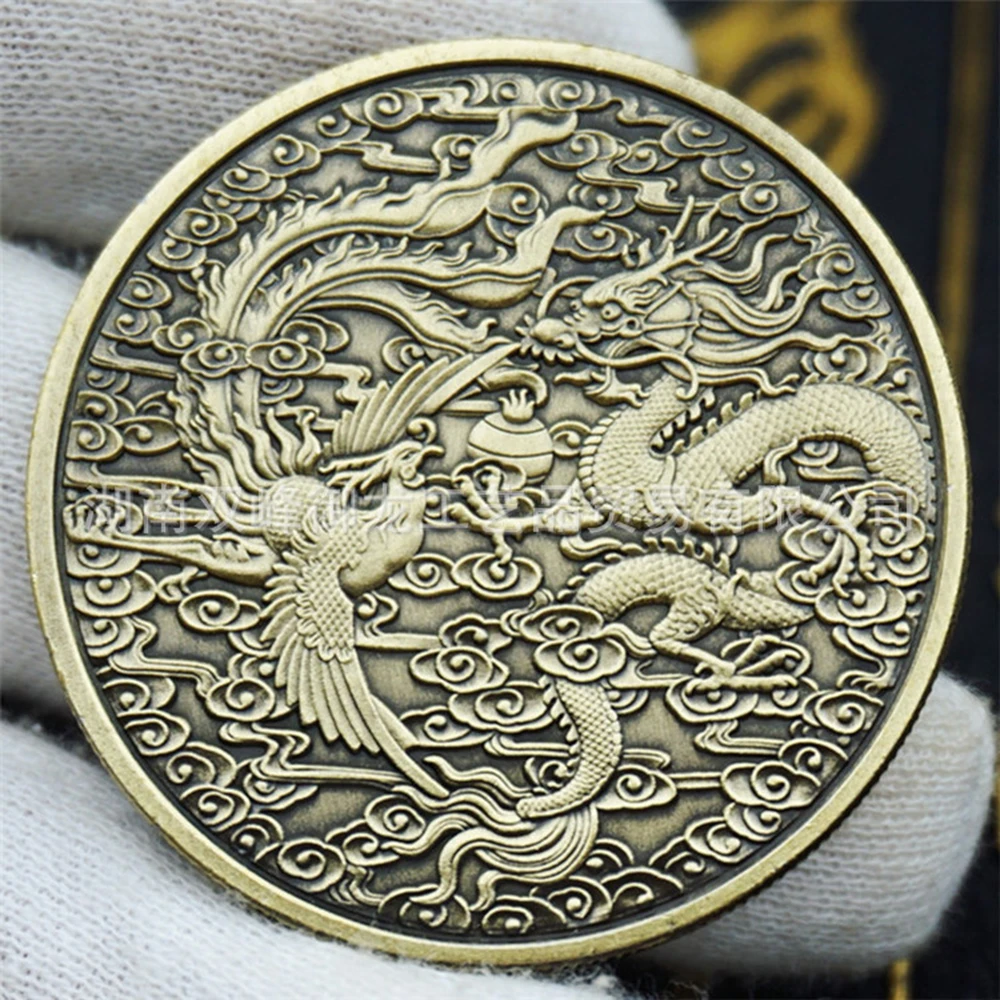 

New Customized Prosperity Brought by the Dragon and the Phoenix Commemorative Coin Traditional