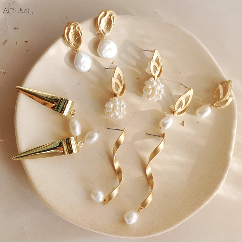 

AOMU 2019 New Baroque Matte Hollow Out Metal Gold Natural Freshwater Pearl Ball Long Drop Earrings for Women Girl