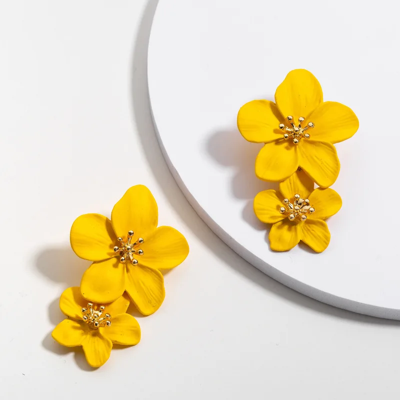 New Romantic Stoving Varnish Long Flower Drop Earrings For Women Lady's Elegant Yellow Green Flower Statement Earring