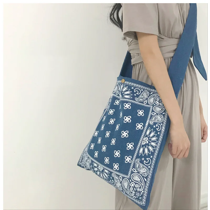 Boho шикарный широкий ремень сутуляющаяся сумка для женщин в богемном стиле Печать сумка-мессенджер Подростковая Повседневная Большой размер хиппи цыганские тряпичная сумка - Цвет: Синий