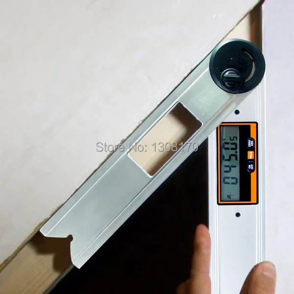 AG-82302_application