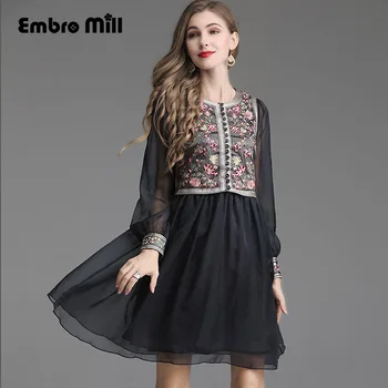 

High-end spring Retro Large size Heavy work embroidery fashion Princess dress women flowers slim Waist Lady Ruffle dress M-3XL