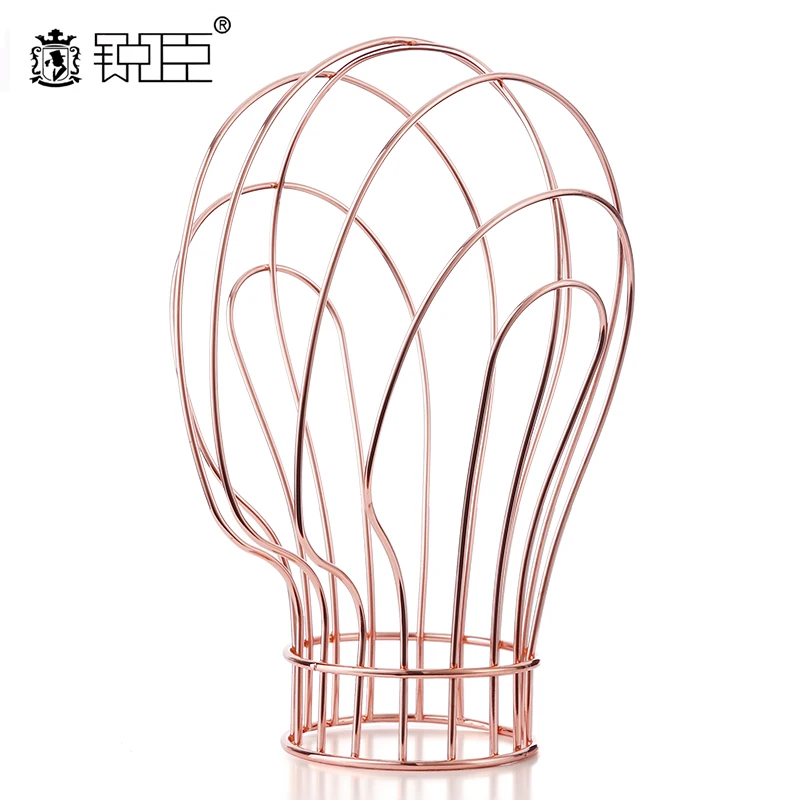 Подставка для головных уборов. Костюм для конспирации парик очки. Подставка под шляпу. Подставка для парика своими руками. Подставка для парика.