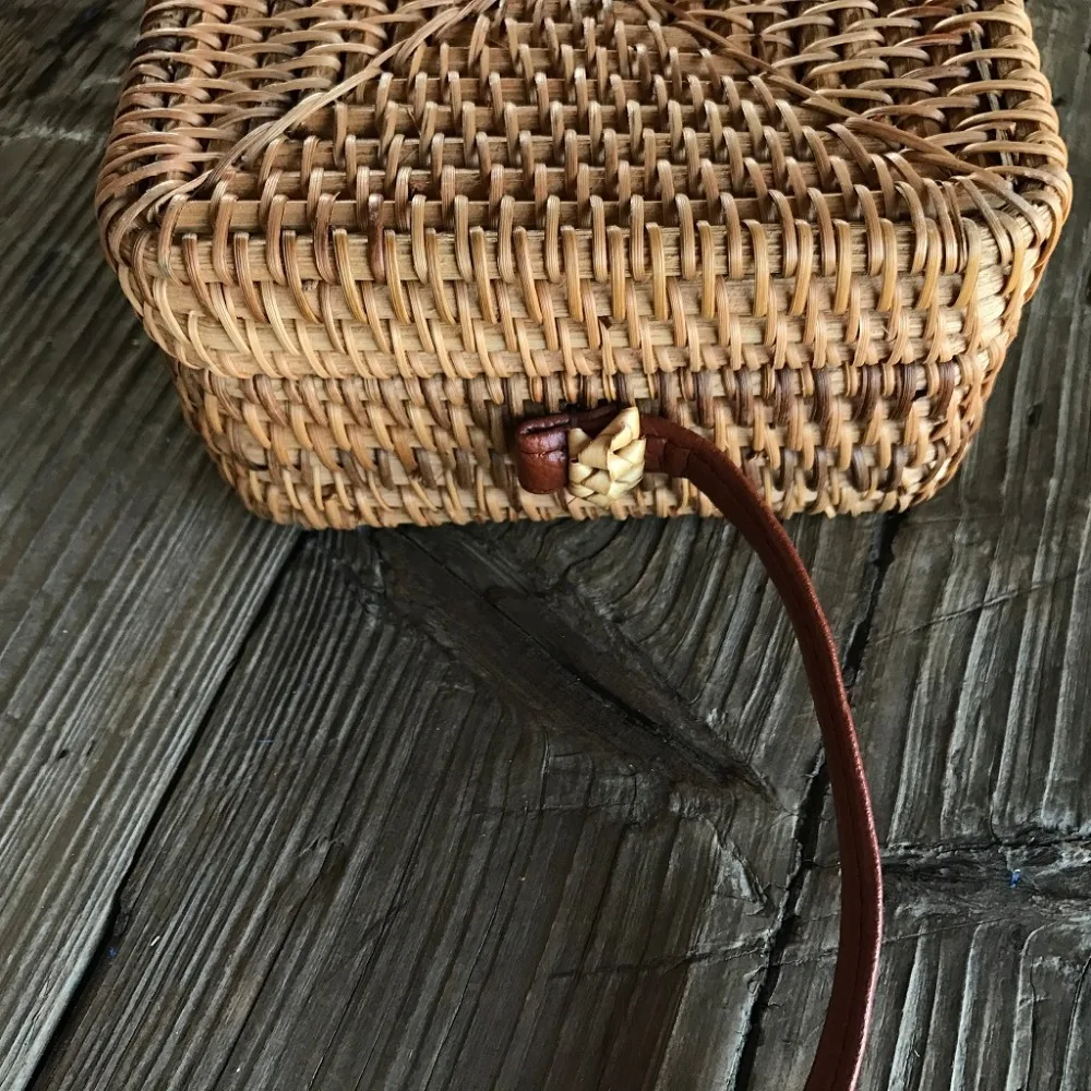 hand bag