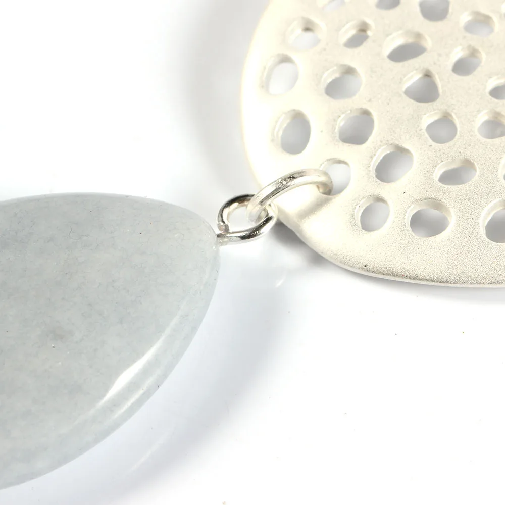 Earrings stone