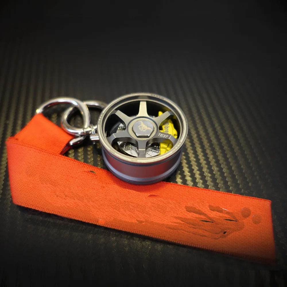  TOYIKIE New Upscale Luxury Metal Car Wheel Keychain with Disc Brake Keyring Sleutelhanger Llaveros 