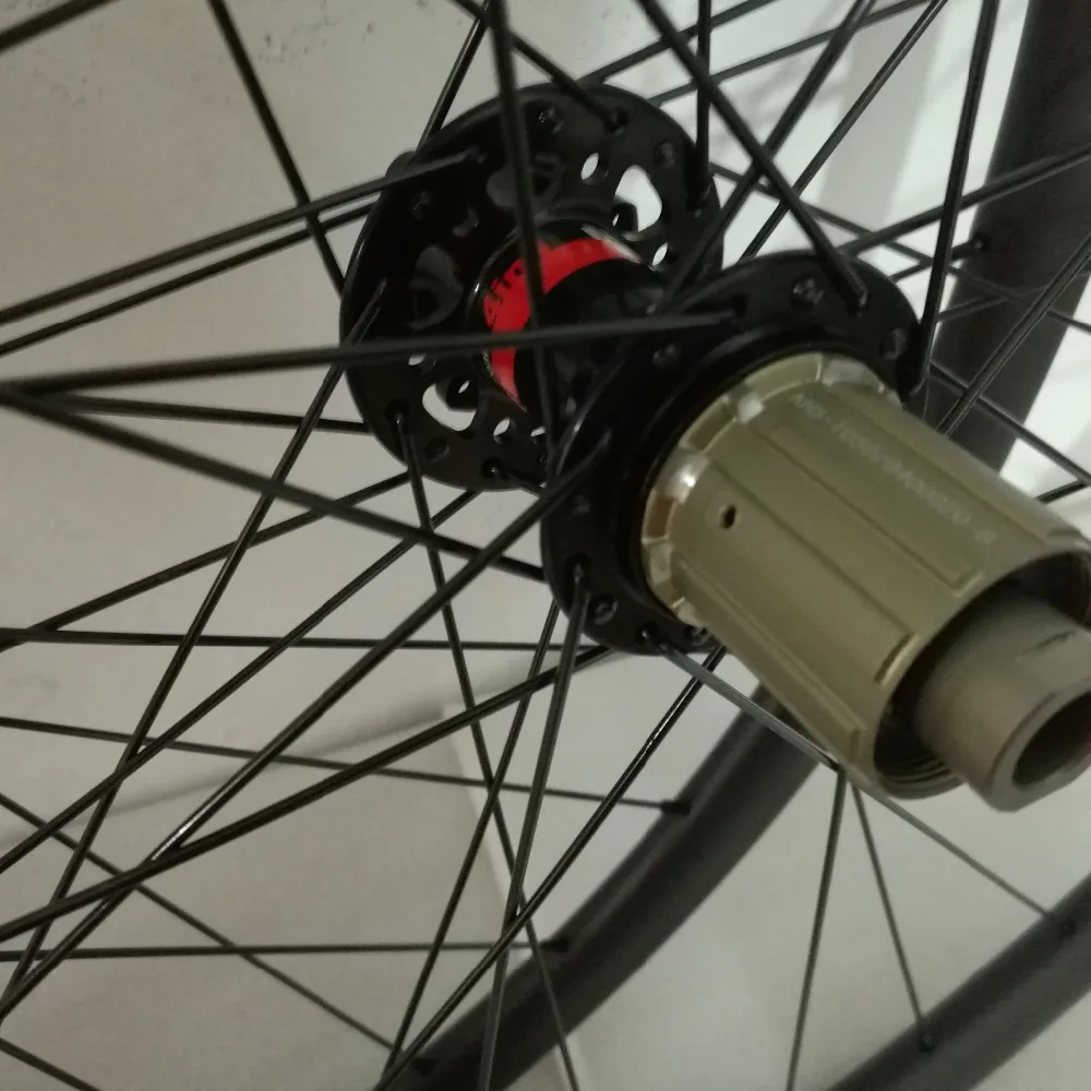 Excellent 27MM*23MM XC/AM 29er 650B 26er carbon wheelset clincher tubeless Compatible mountain carbon mtb wheels soloteam carbon wheel 6 Excellent 27MM*23MM XC/AM 29er 650B 26er carbon wheelset clincher tubeless Compatible mountain carbon mtb wheels soloteam carbon wheel 6