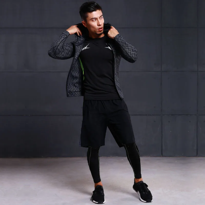2017 New Brand Winter Sportswear 4 Pieces Men Sets Tightly Compressed