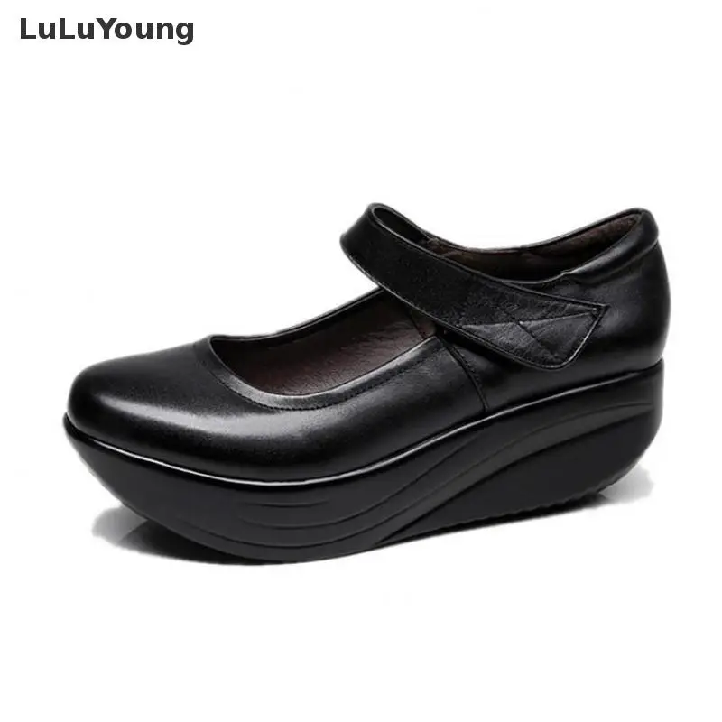 comfortable black wedges for work