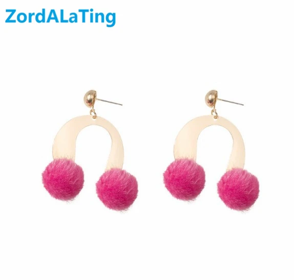 

2019 Autumn winter new style leopard print pendant Korean fashion hair ball earrings for women personality U shape fluffy ball