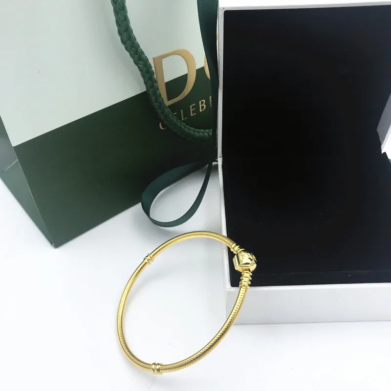 

NEW Perfect Charm logo Engraved Bracciali S925 Silver golds pan shine bracelet Moment Chains women jewelry making bangles