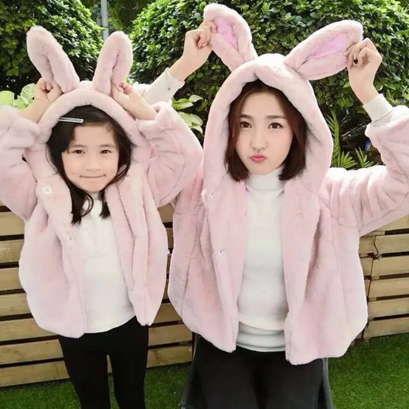 

2017 Winter Autumn Jacket for Girls Pullover Sweaters Coat Mother and Daughter Clothes Rabbit Ear Family Matching Outfits