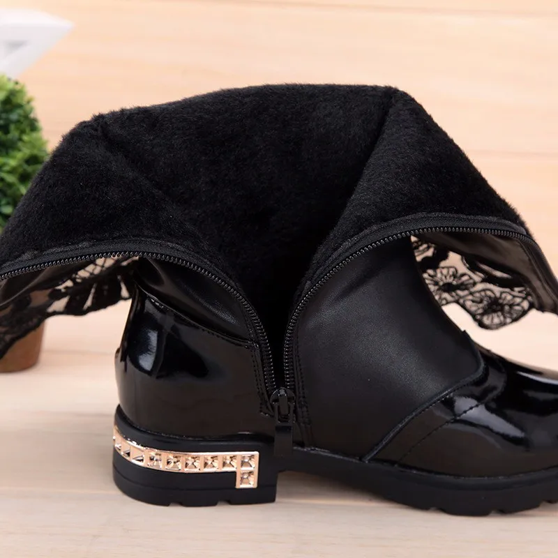 3369015367_2051832840