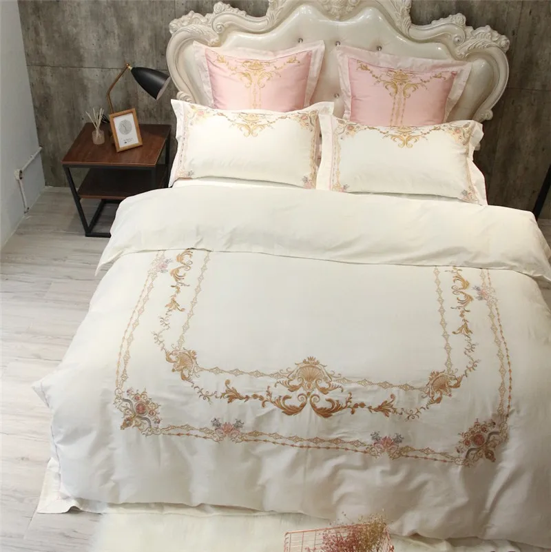 

2018 Embroided Egyptian Cotton Bedding Sets Queen King Size Bedlinen Quilt Cover Set white color 4pcs for wedding