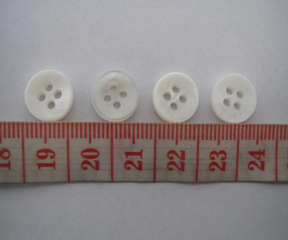 Бесплатная доставка 18 л 4 отверстия для мам с пуговицами бабочкой толщина 3 мм 12