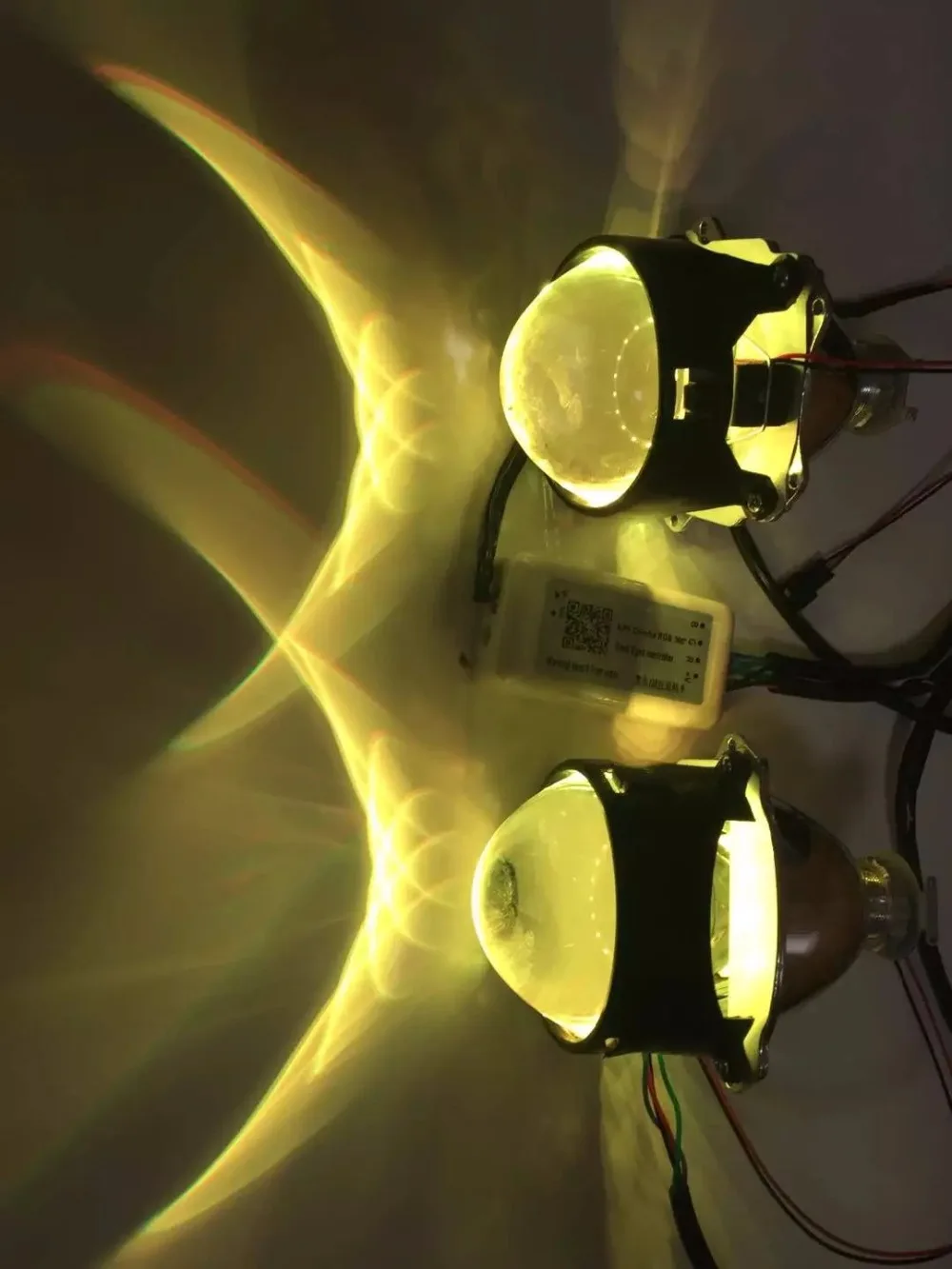 

GZTOPHID New Circular 360 Led Devil Eye Demon Eye Color Change by Celphone APP for HID Xenon Projector Lens Koito Hella