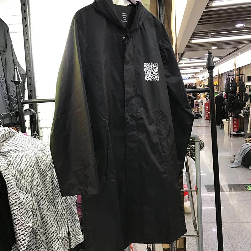 

New QR Code Print Vetements Raincoat Jackets Fashion Men Women Waterproof Windbreaker Black Vetements Jacket