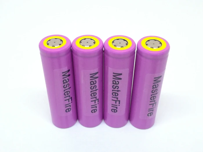 

4PCS/LOT New Genuine Sanyo UR18650ZTA 3.7V 18650 3000mAh Rechargeable Battery Batteries For Flashlight Free Shipping