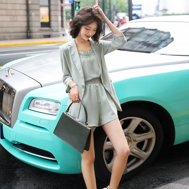 Women's suit suit jacket 2019 summer new thin strap fashion single buckle small suit popular shorts three-piece suit