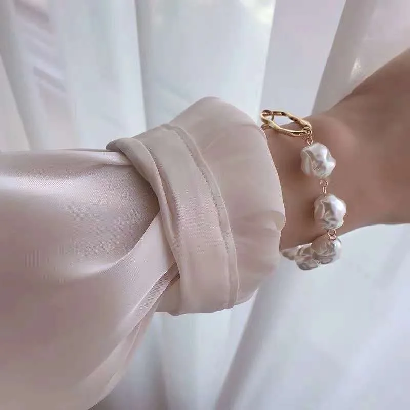 

HZ 2019 Elegant Handmade Baroque Natural Freshwater Pearl Bracelet Gold Metal Hand Jewelry Irregular Beads Bangle for Women