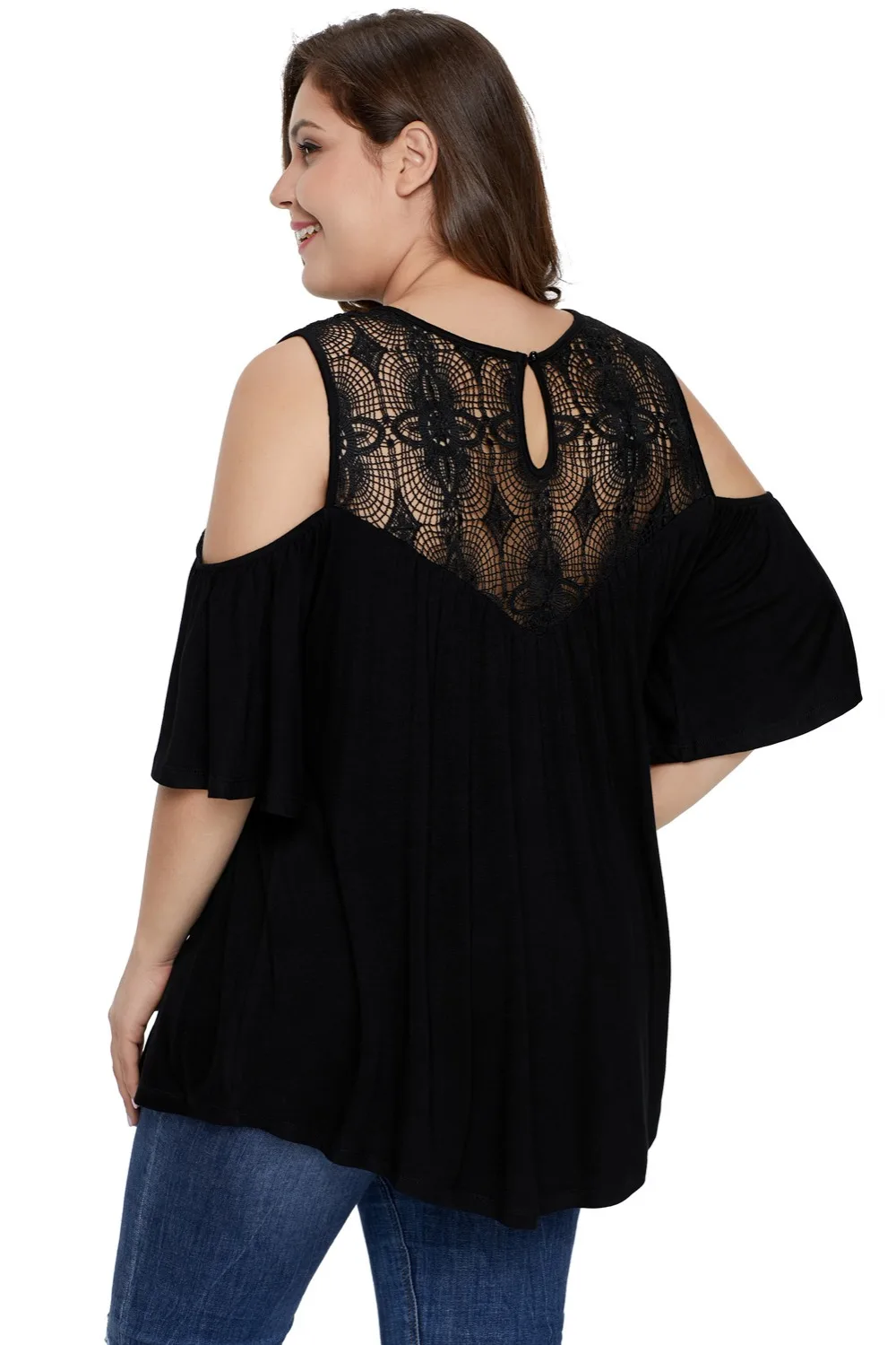 Black-Plus-Size-Crochet-Yoke-Cold-Shoulder-Top-LC251855-2-2