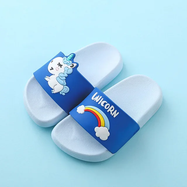 Тапочки с единорогом для мальчиков и девочек; обувь с радугой; коллекция года; сезон лето; домашние тапочки для малышей с животными; детские тапочки из ПВХ с рисунком - Цвет: blue