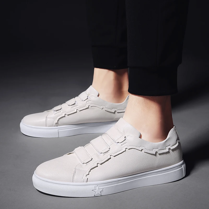 

2018 New Style Hook and Loop Fasteners Shoes Canvas Shoes Men's Youth Trend Casual Shoes Breathable Board Shoes Size 39-44 5