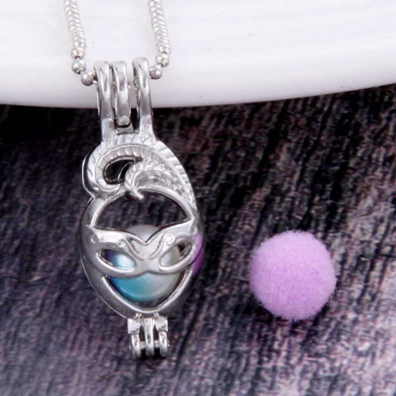 

Hollow dance mask Pendants Pearl Cage Necklace Locket Vintage Aromatherapy Essential Oil Diffuser Chain Locket For Girl Charm