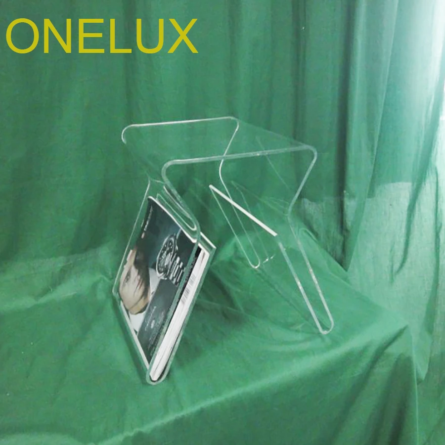 Acrylic side/ end/magazine/sofa table.Lucite Occasional Small Tea Table