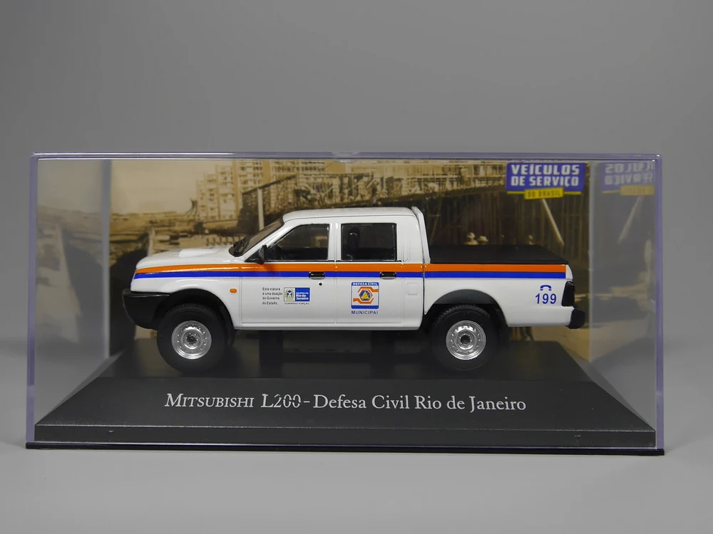 Авто ИНН-ixo 1:43 Mitsubishi L200 Defesa Civil Рио-де-Жанейро литая модель автомобиля